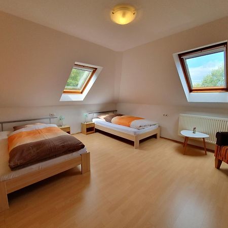Ferienobjekte Claus, 35633 Apartman Uplengen Kültér fotó